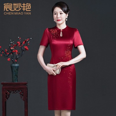 婚宴妈妈装礼服夏季新款气质短袖醋酸缎连衣裙中老年女装改良旗袍图2