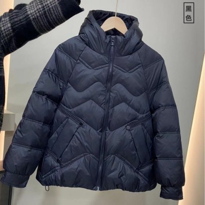 轻型羽绒服女短款2024秋冬新款韩版宽松连帽洋气大码时尚显瘦外套图2