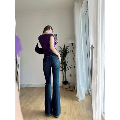 韩系微喇牛仔裤女2024秋季新款高腰显瘦毛边裤脚弹力牛仔喇叭裤子图2