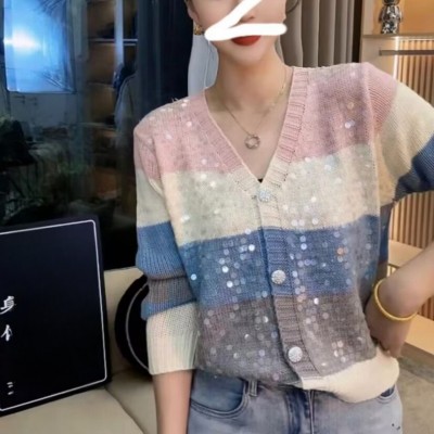 时尚撞色条纹V领亮片针织开衫女春季新款洋气独特别致短毛衣外套图5