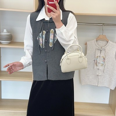 新中式时尚百搭女装针织背心马甲女2024新款春秋装毛衣坎肩开衫上图2