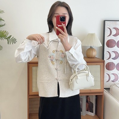 新中式时尚百搭女装针织背心马甲女2024新款春秋装毛衣坎肩开衫上图4