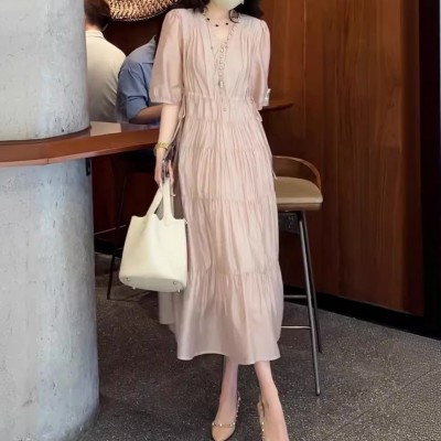 香槟色V领连衣裙夏装新款法式复古小个子显瘦小个子连衣裙女图3
