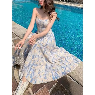 法式蓝色油画长裙夏装新款海边度假沙滩裙碎花吊带连衣裙女图3