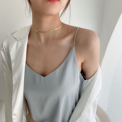缎面仿真丝吊带背心女春夏季内搭绸缎V领宽松显瘦内搭打底衫批发图2