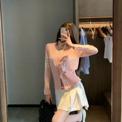 THOMBIRUCRO女士春秋季新款修身针织开衫四扣精仿羊毛开衫V领休闲图2