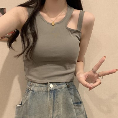 辣妹镂空露肩圆领背心带胸垫夏季新款修身显瘦小众设计感短款上衣图4