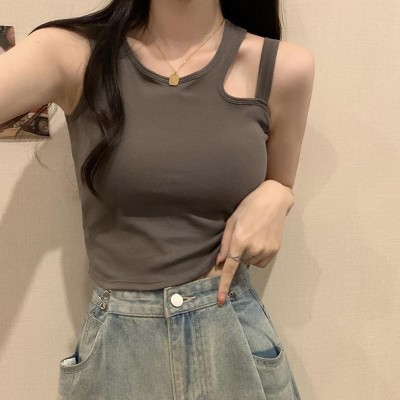 辣妹镂空露肩圆领背心带胸垫夏季新款修身显瘦小众设计感短款上衣图3