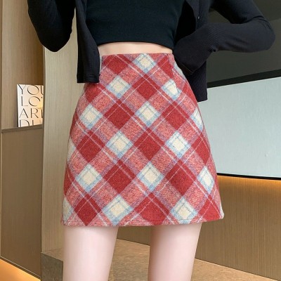 毛呢半身裙秋冬复古2024新款短裙女高腰显瘦小个子 A字格子包臀裙图5